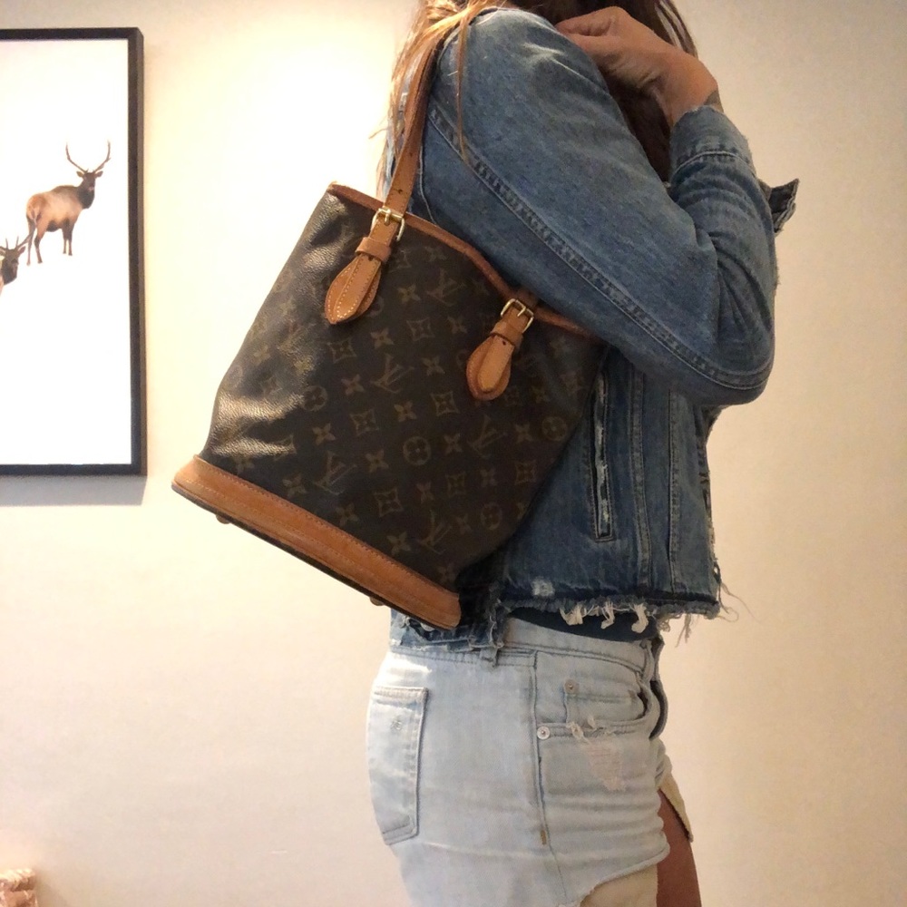 Auth Louis Vuitton Bucket